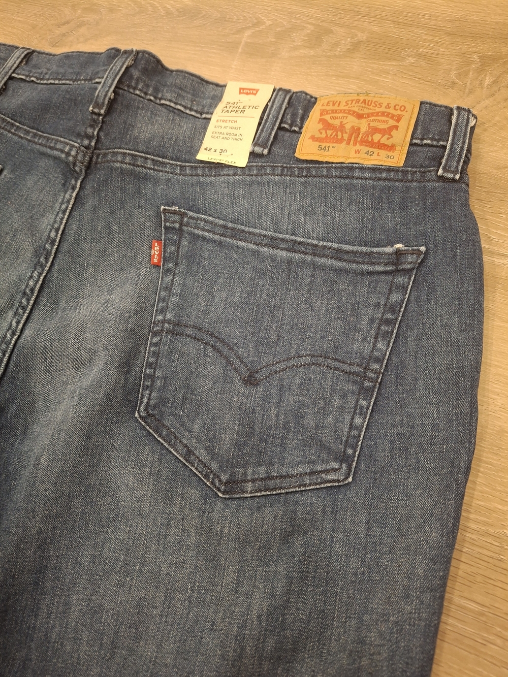 Levi's 541 Athletic Taper Jeans Men's 42x30 Medium Blue Stretch Denim NWT